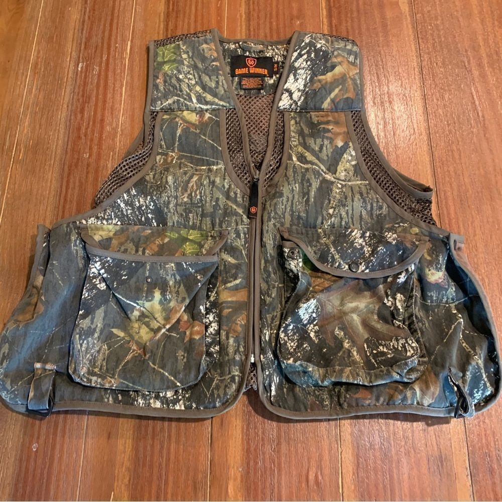 Game Winner Camouflage Hunting Vest Size S/M